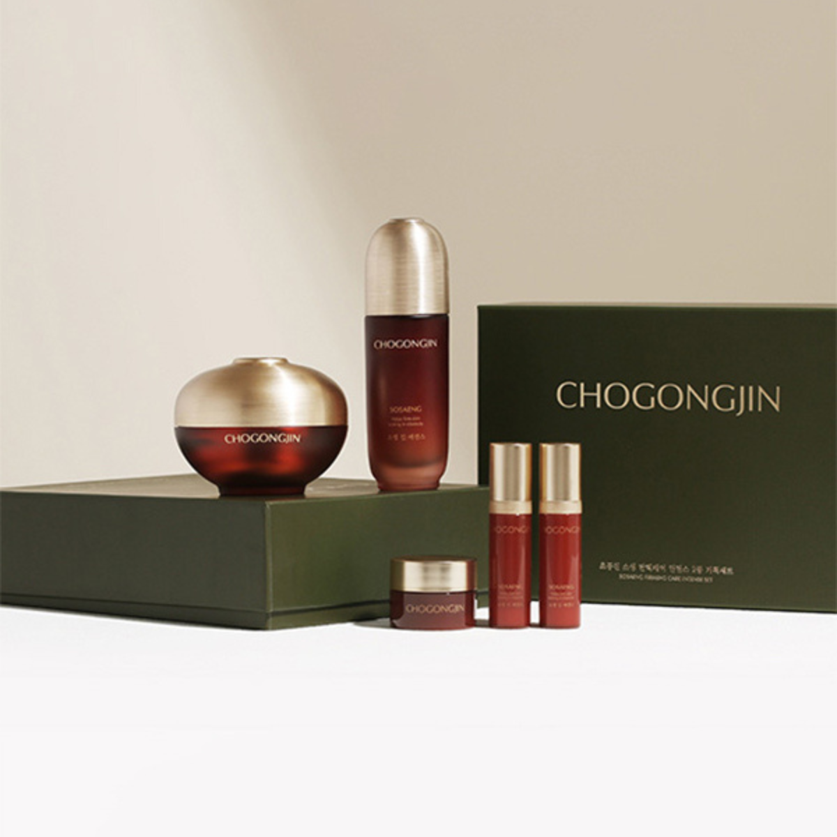 Celebrating Moms: Anti-Aging Essentials in K-beauty She’ll Love