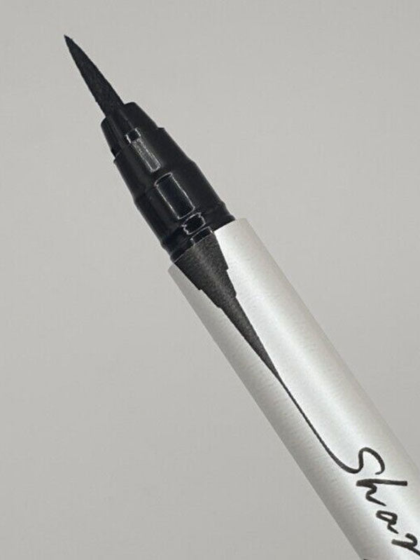 CLIO Sharp So Simple Waterproof Pen Liner - 01 Black CLIO